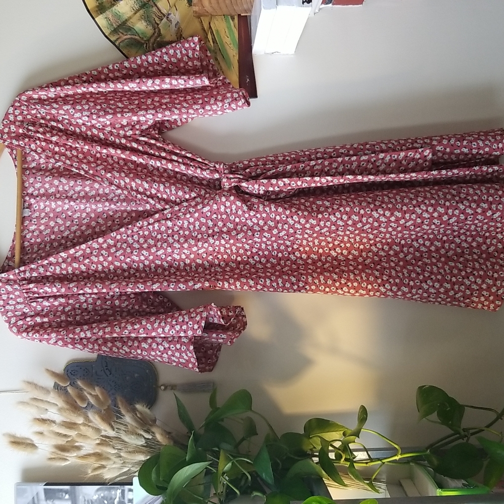 Pink Floral Wrap Dress Charlotte Russe Size Large - Picture 2 of 7